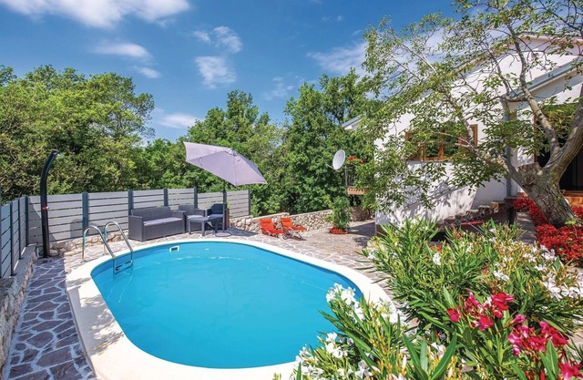 Beautiful home in Grizane with WiFi