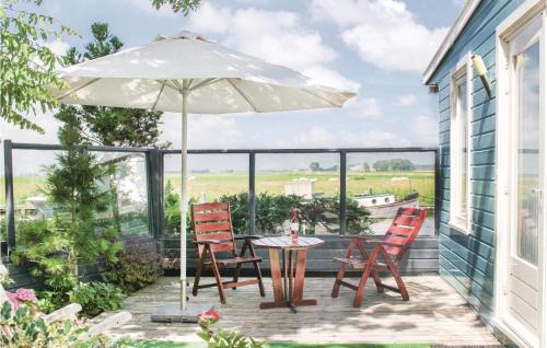 Beautiful Home In Lauwerzijl With Wifi