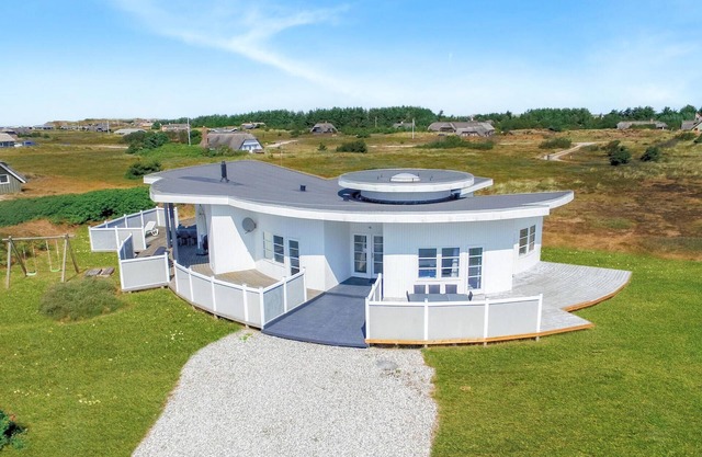 Beautiful home in Ringkøbing with sauna