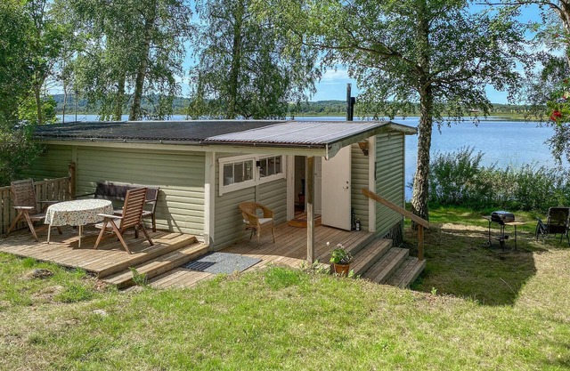 Beautiful home in Tranås with lake view