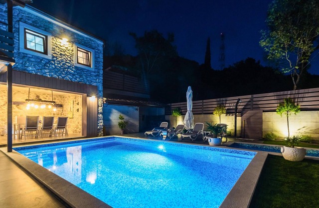 Beautiful home in Tribalj