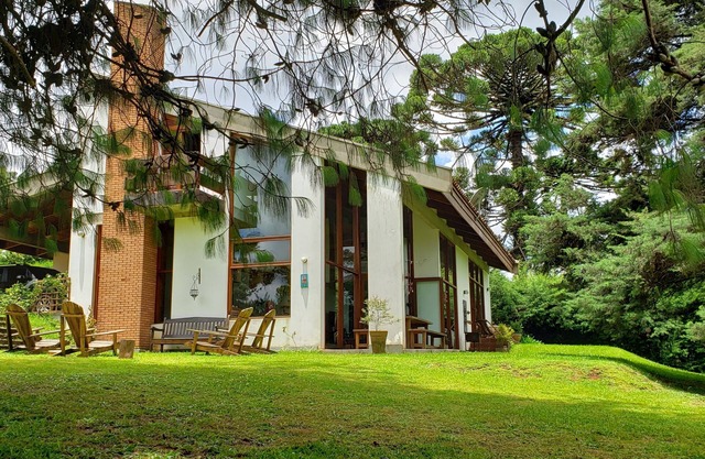 Beautiful house with garden about 10min from Capivari