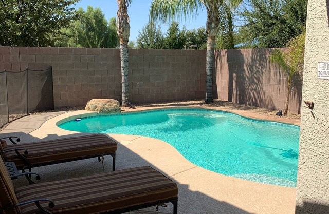 Beautiful house with private pool near spring training