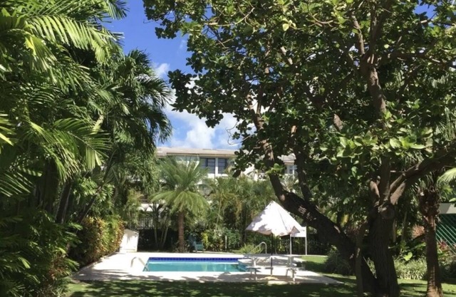 Beautiful, Modern 2 Bedroom Condo, ideally located