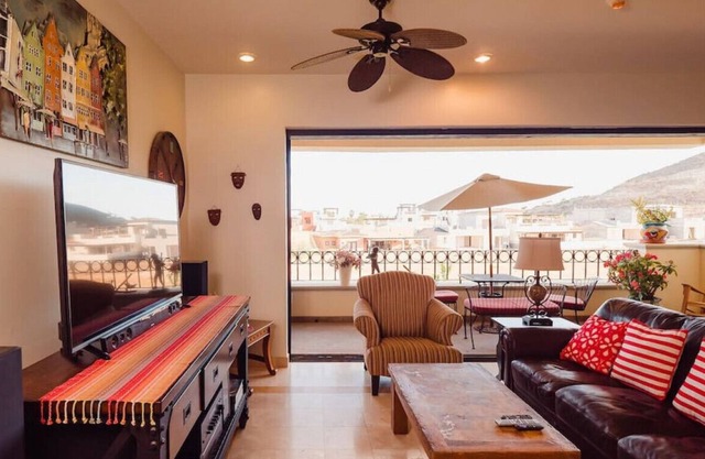 Beautiful 3 BR Condo in San Jose