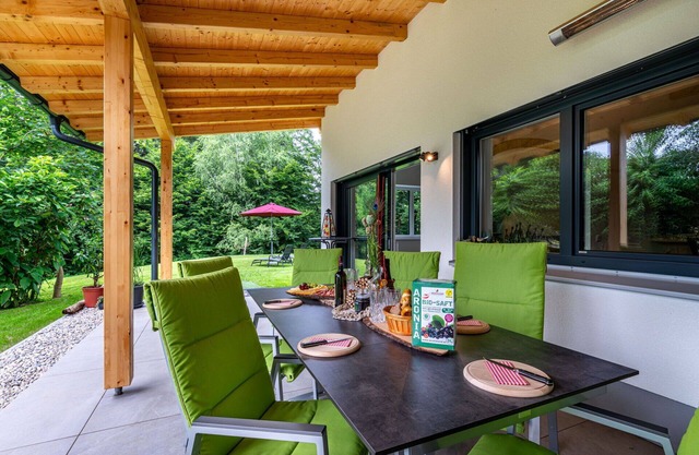 Beautiful private villa for 7 guests with WIFI, TV, terrace, pets allowed and parking