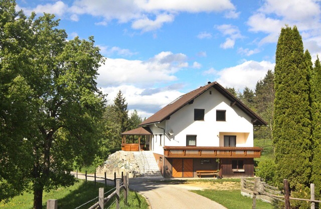 Beautiful private villa for 6 guests with WIFI, TV, patio, panoramic view and parking