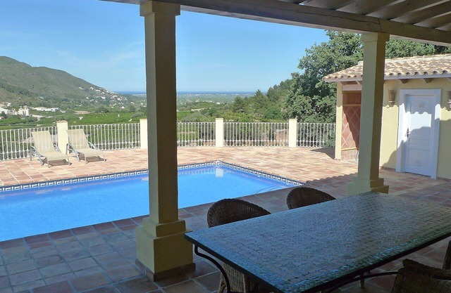 Beautiful private villa with private pool, WIFI, A/C, TV, terrace, panoramic view and parking