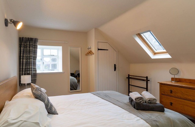 Beautiful private villa for 8 people with WIFI, TV, patio, pets allowed and parking