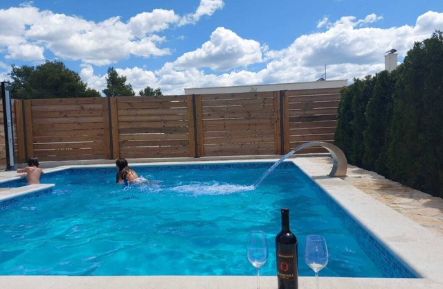 Beautiful single-family house "Belitzein" 4.5 km from the centre of Šibenik