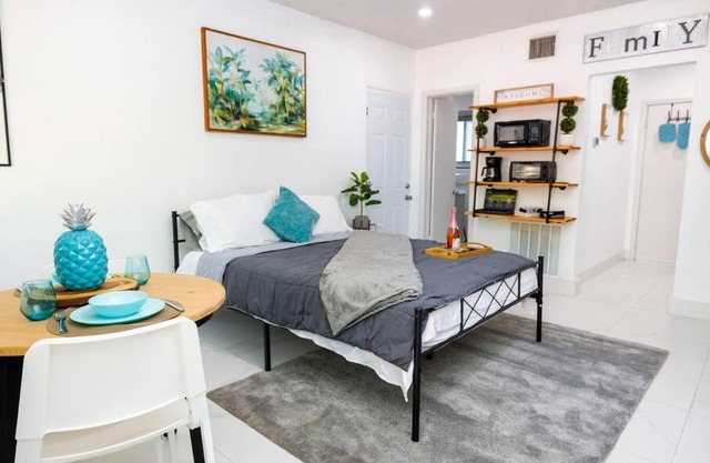 Beautiful Studio in Heart of Miami 2