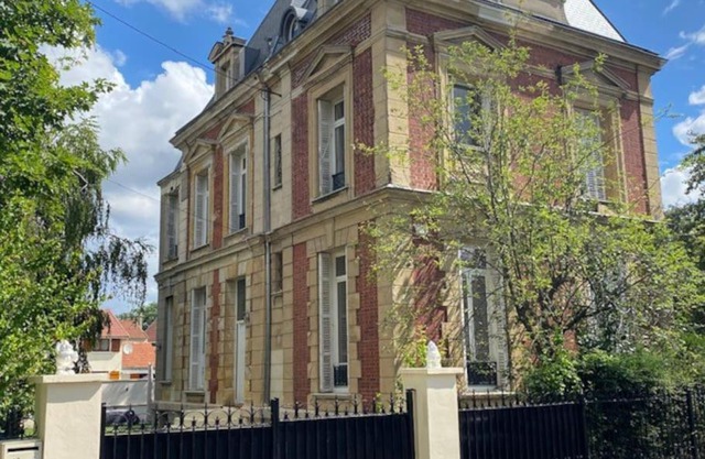 Bed & Breakfast à 20mn direct St Lazare en Train