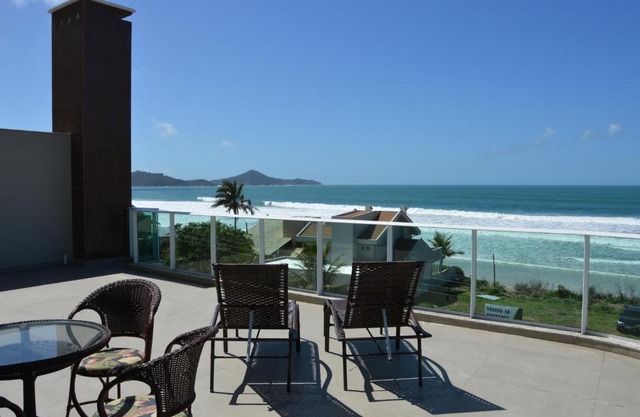 Belíssima cobertura duplex - De frente para o mar - Bombinhas-SC