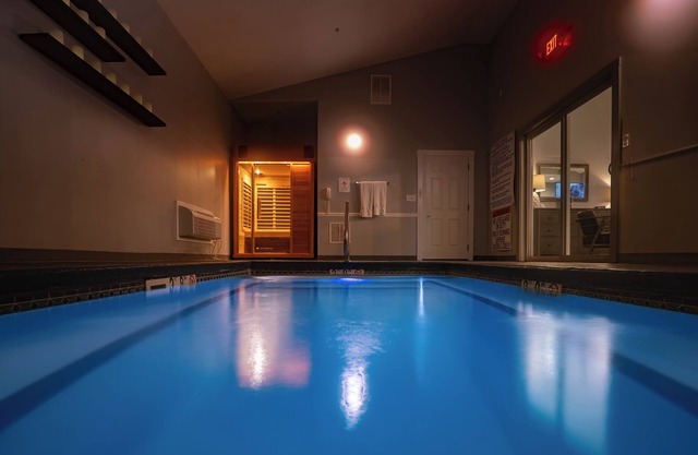 Belamere Swimming Pool Suites