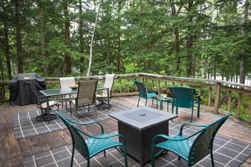 Belgrade Lake house with Dock