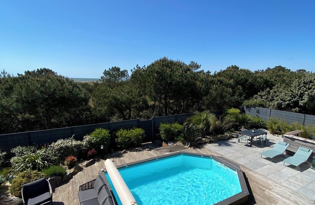 Belle Maison en Bord de Mer, Avec Piscine, Dans un Environnement Naturel Unique