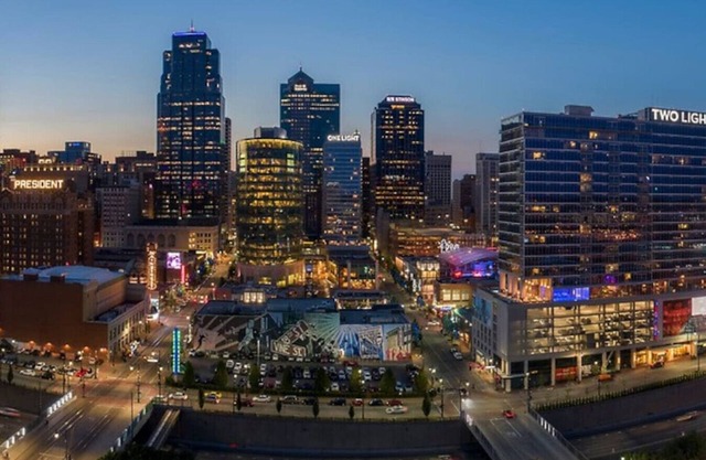 ✪ Best Apartment in Downtown Kansas City ✪