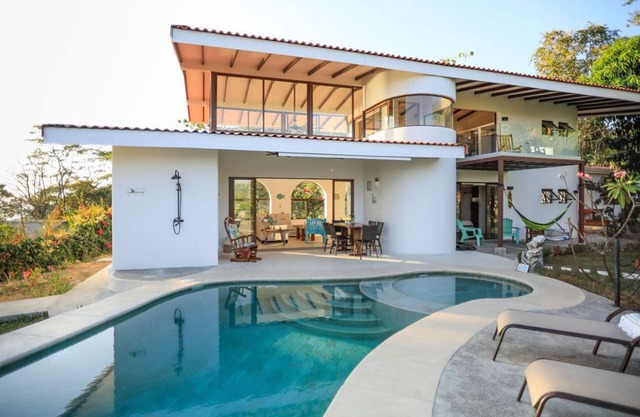Best view in Santa Teresa, 2 minutes from the beach beautiful artisan house