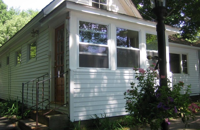 Big Squam Lake 2 BR Friday - Friday Weekly Rental