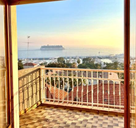 Bilocale VISTA MARE e Parcheggio privato