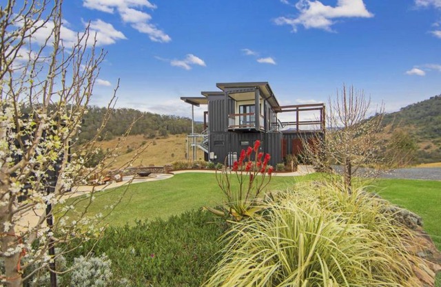 Bindera Container House