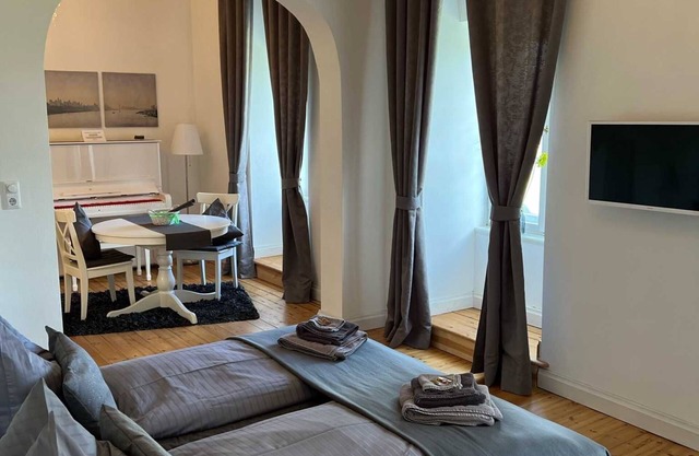 Blüthner Apartment - Schloss Grabow, Resting Place & a Luxury Piano Collection Re