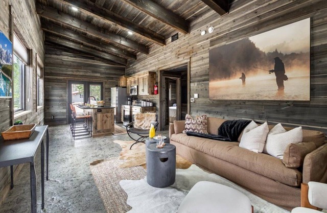 Blue wing Oasis/Cozy Cabin/World class Fishing/Fire pit/BBQ