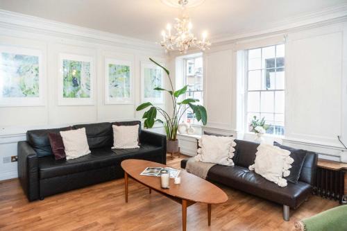 BnBNova - 3BR - Fitzrovia & St Annes Gardens