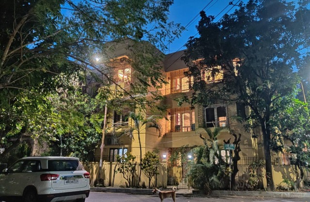 Boi-er Baari The House of Books-A Boutique Stay