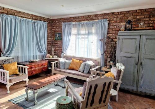 Boknesstrand Self-catering Accommodation Holiday Home - a Mermaids Cottage minutes to the beach, lagoon, shops & more!