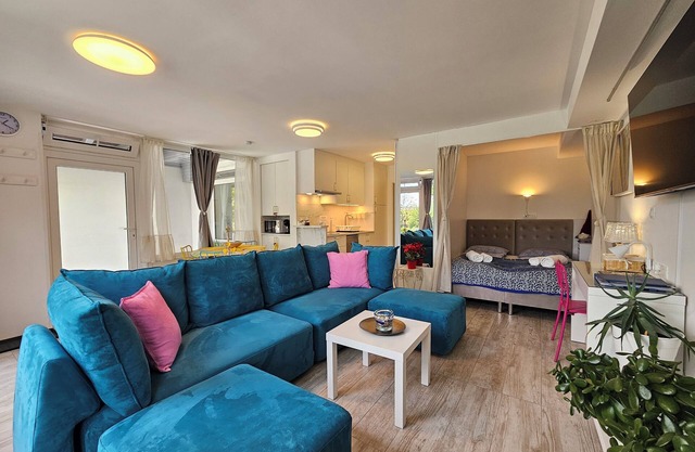 Bolero A Tour As/Modern and comfortable studio with WiFi and AC in Ljubljana