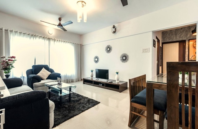 Bollywood-Inspired 3BHK with Kitchen in Kandivali