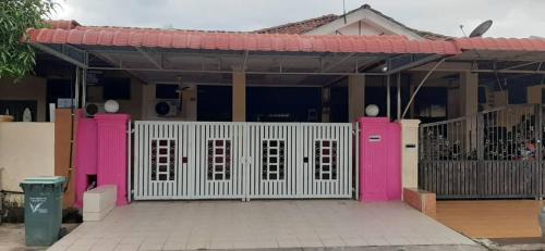 BONDA HOMESTAY
