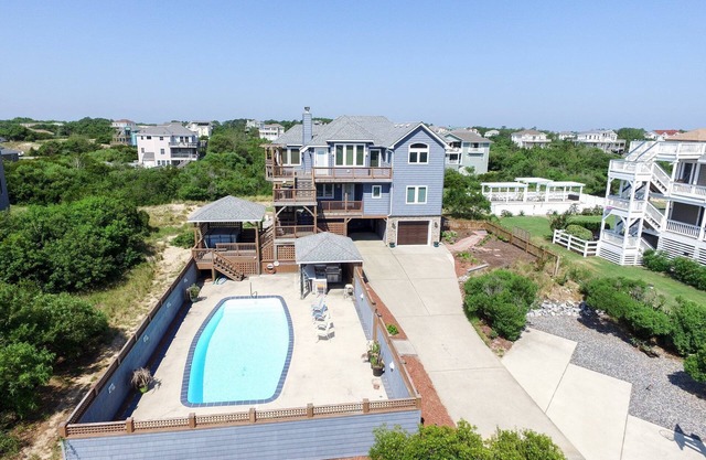 BOOK NOW! 7BR 8BA -Elevator, Salt water pool, min to beach