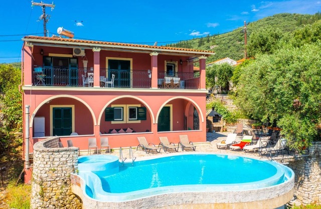 Bougainvillea - Three Bedroom Villa, Sleeps 8