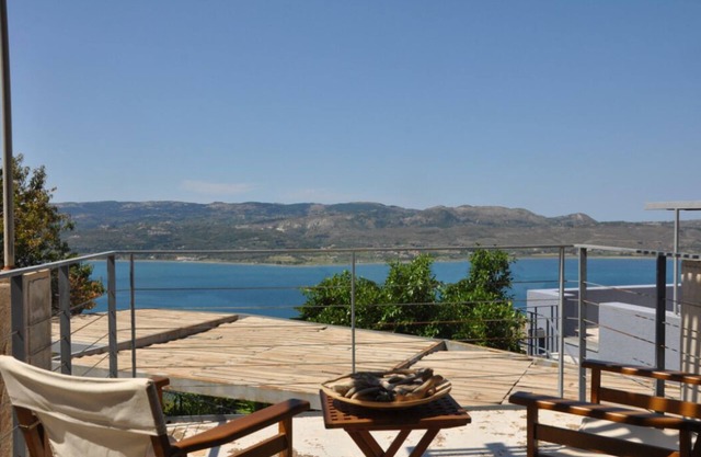 Boutique Mini-Villa Yellow Exceptional Views