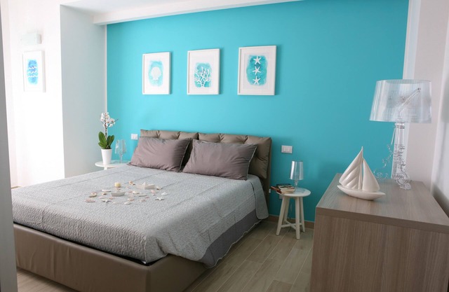 Brand new for 6 people 300 meters from the sea with "family" room