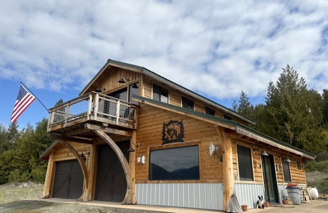 Brand new 2 story, 2 bedroom unit in custom-designed barn!