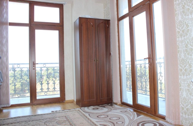 Brand new apartment close to metro+free transport.