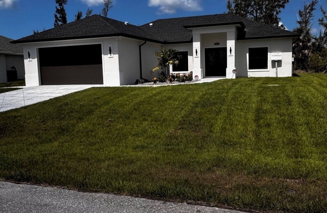 Brand New Construction, 1650 sf home with 3/2 in quiet neighborhood.