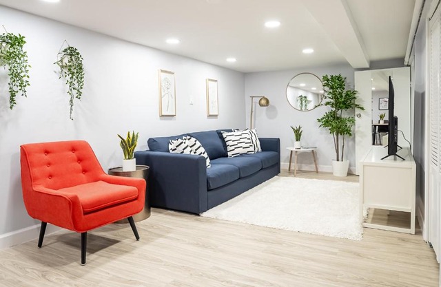 Bright and Cozy 1BR Apartment in Logan Square!