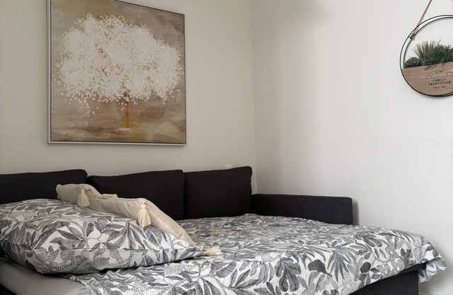 Bright, cozy apartment in the heart of Toulouse-all comforts