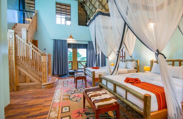 Buffalo Safari Lodge