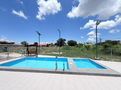Bumiemas Villa - 2 BEDROOM