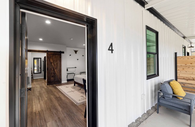Bungalow 4 @ Barndo Bungalows