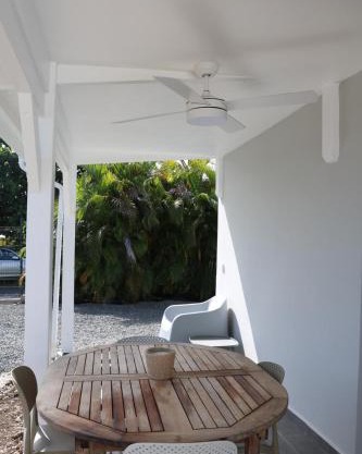 Bungalow proche de la plage de l'anse à l'eau