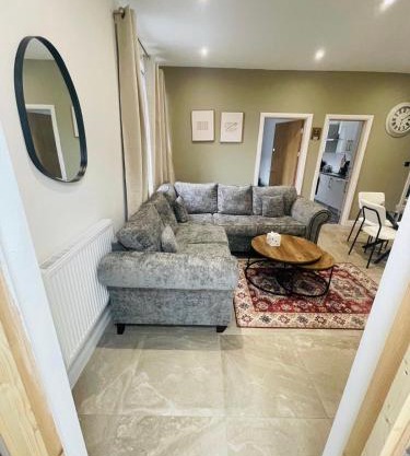 Burton Urban Apartment A