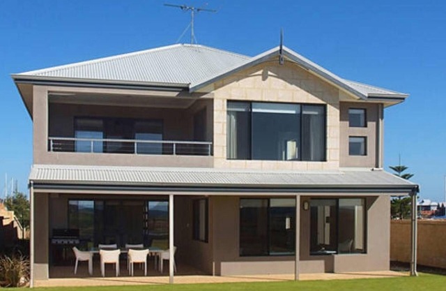 Busselton on the Beach “Luxury Beach Front”