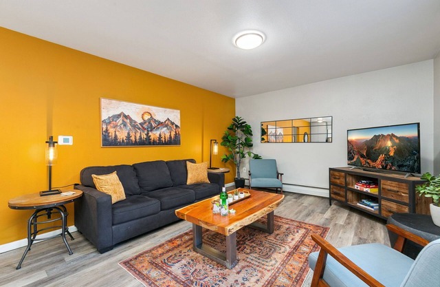 Butterscotch Suite | Old Town Stay w/Sunny Style