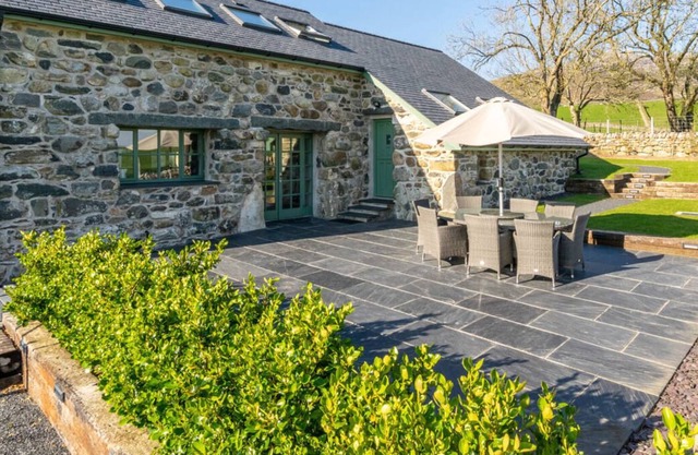 Bwthyn Nant Bach in Garndolbenmaen